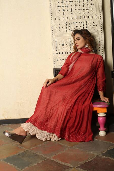 Buy Falguni.Foram Maroon Inner Slip Crush Silk, Kurta Silk, Pant Mal And Set Online at Aza Fashions Buy_Falguni.Foram_Maroon Inner Slip Crush Silk, Kurta Silk, Pant Mal And Set _Online_at_Aza_Fashions