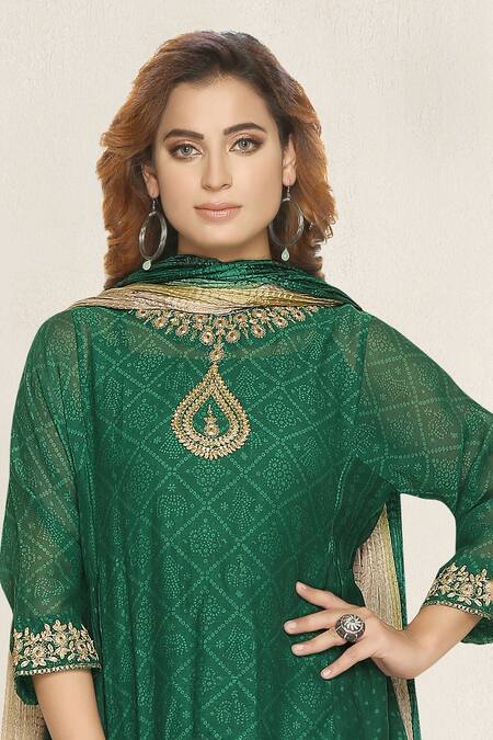 Falguni.Foram Green Inner Slip Mal, Kurta , Pant And Dupatta Set at Aza Fashions Falguni.Foram_Green Inner Slip Mal, Kurta , Pant And Dupatta Set _at_Aza_Fashions