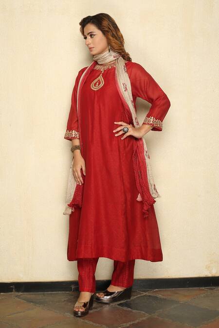Falguni.Foram_Maroon Inner Slip Mal, Kurta , Pant And Dupatta Set _Online_at_Aza_Fashions