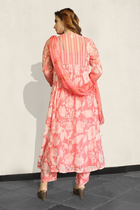 Shop Falguni.Foram Pink Inner Slip Mal, Kurta , Pant And Dupatta Set at Aza Fashions Shop_Falguni.Foram_Pink Inner Slip Mal, Kurta , Pant And Dupatta Set _at_Aza_Fashions