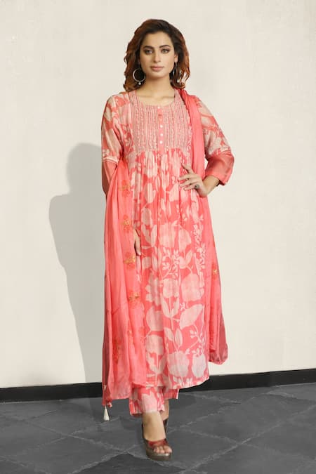 Falguni.Foram Pink Inner Slip Mal, Kurta , Pant And Dupatta Set Online at Aza Fashions Falguni.Foram_Pink Inner Slip Mal, Kurta , Pant And Dupatta Set _Online_at_Aza_Fashions