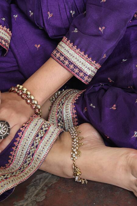 Falguni.Foram_Purple Kurta , Pant And Dupatta Organza Thread Embroidered Set _at_Aza_Fashions