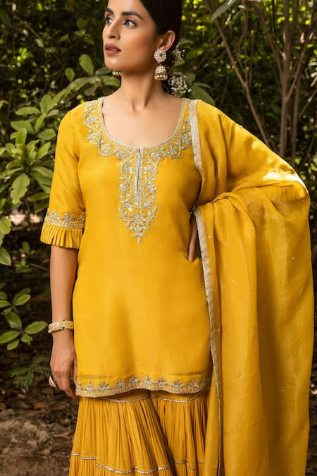 Kritika Dawar Yellow Kurta And Dupatta Tissue, Sharara Foil Georgette Floral Embroidered Set Online at Aza Fashions Kritika Dawar_Yellow Kurta And Dupatta Tissue, Sharara Foil Georgette Floral Embroidered Set _Online_at_Aza_Fashions