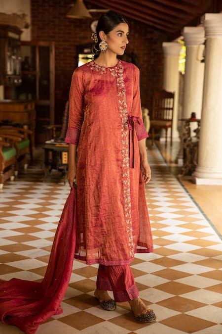 Kritika Dawar Tissue Chanderi Angarkha Set 