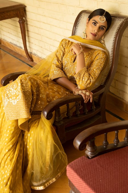 Kritika Dawar Yellow Dupatta Net, Kurta Georgette, Skirt Banarasi Embroidered Lehenga Set Online at Aza Fashions Kritika Dawar_Yellow Dupatta Net, Kurta Georgette, Skirt Banarasi Embroidered Lehenga Set _Online_at_Aza_Fashions
