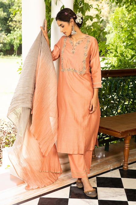 Kritika Dawar Woven Chanderi Kurta Pant Set 