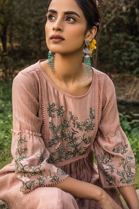 Buy_Kritika Dawar_Pink Kurta Kota Chanderi, Pant Cotton Floral Motifs Round And Set _Online_at_Aza_Fashions