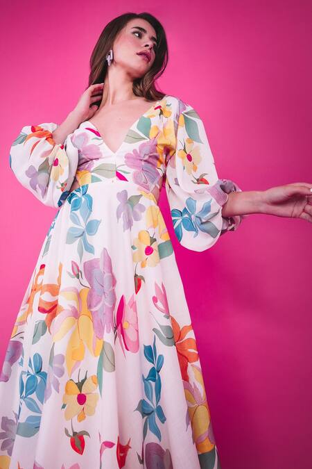 Sonam Parmar Jhawar Multi Color Linen Floral V Neck Suki Print Dress at Aza Fashions Sonam Parmar Jhawar_Multi Color Linen Floral V Neck Suki Print Dress_at_Aza_Fashions