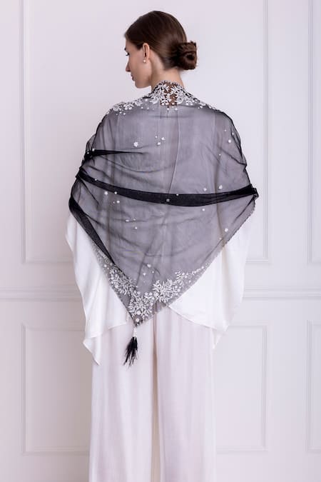 Shop Dilnaz Black Thread Work Floral Embroidered Stole at Aza Fashions Shop_Dilnaz_Black Thread Work Floral Embroidered Stole_at_Aza_Fashions