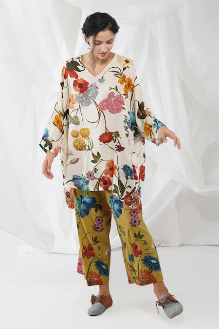 Yavi Hana Floral Print Tunic 