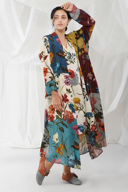 Yavi_Multi Color 36%viscose, 64%cupro Floral Motifs Lapel Collar Iro Print Jacket_Online_at_Aza_Fashions