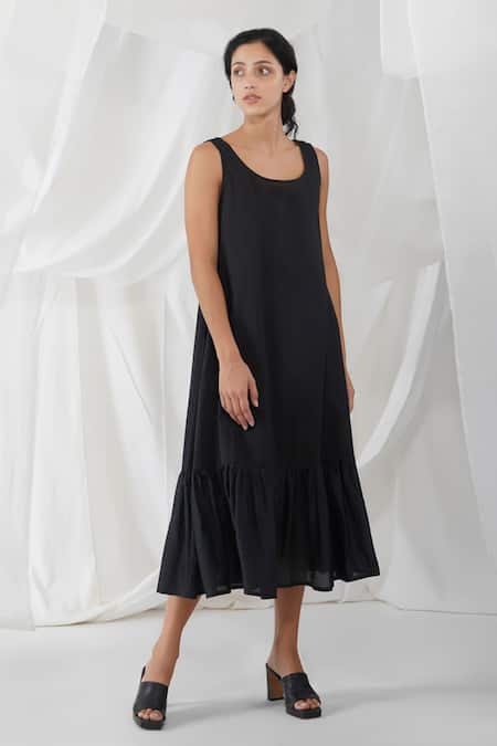 Yavi_Black Cotton Round Dakini Slip Dress_Online_at_Aza_Fashions