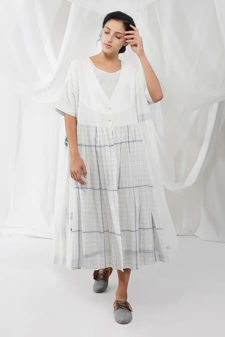 Buy_Yavi_White 100%cotton Checkered V Neck Kumo Print Dress_Online_at_Aza_Fashions