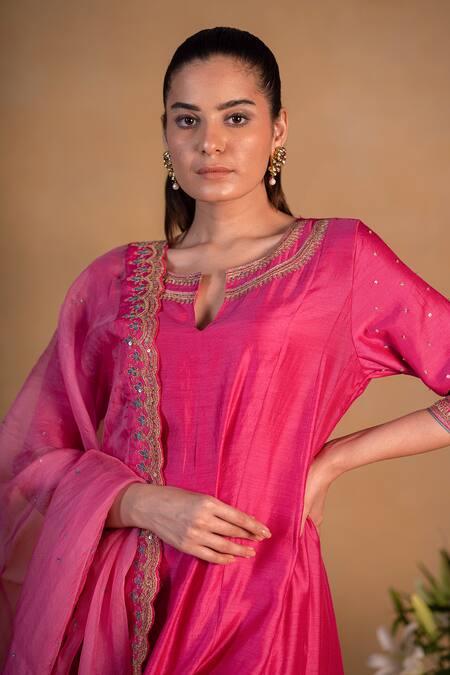 Buy Pants And Pajamas Pink Organza Sequins, Zardozi Work Ombre Embroidered Dupatta Online at Aza Fashions Buy_Pants And Pajamas_Pink Organza Sequins, Zardozi Work Ombre Embroidered Dupatta _Online_at_Aza_Fashions