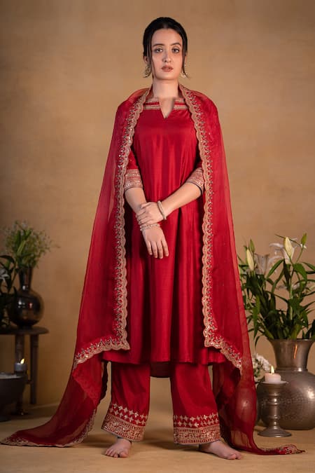 Pants and Pajamas Zardozi Embroidered Neckline Kurta Set 