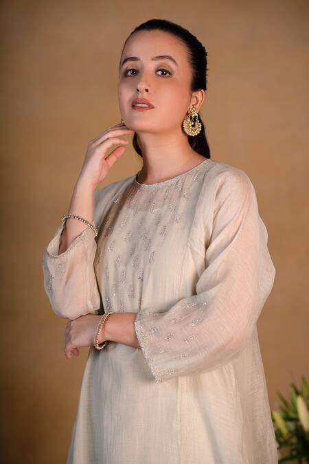 Shop Pants And Pajamas Beige Organza, Chanderi, Cotton Silk Thread Work, Zardozi Embroidered Kurta Set Online at Aza Fashions Shop_Pants And Pajamas_Beige Organza, Chanderi, Cotton Silk Thread Work, Zardozi Embroidered Kurta Set _Online_at_Aza_Fashions