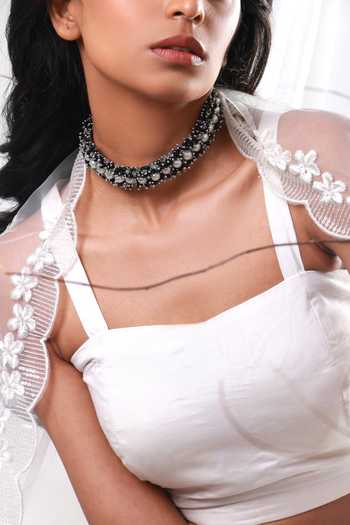 Vaidaan_Grey Idrissa Pearl Choker _at_Aza_Fashions