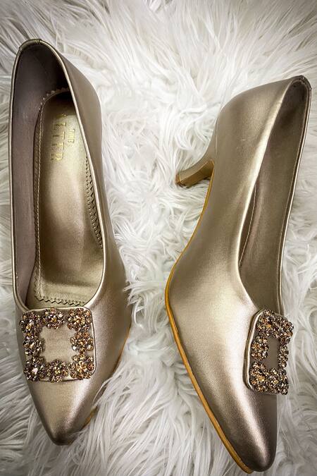 The Alter Gold Rhinestones Riona Embellished Pumps at Aza Fashions The Alter_Gold Rhinestones Riona Embellished Pumps _at_Aza_Fashions