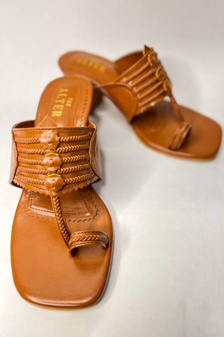 Buy The Alter Brown T-shaped Kolhapuri Block Heels Online at Aza Fashions Buy_The Alter_Brown T-shaped Kolhapuri Block Heels _Online_at_Aza_Fashions