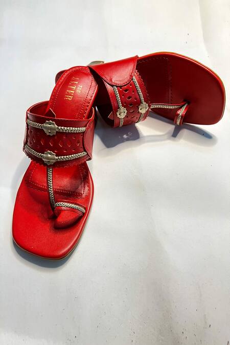 The Alter Red Myra Kolhapuri Block Heels Online at Aza Fashions The Alter_Red Myra Kolhapuri Block Heels _Online_at_Aza_Fashions