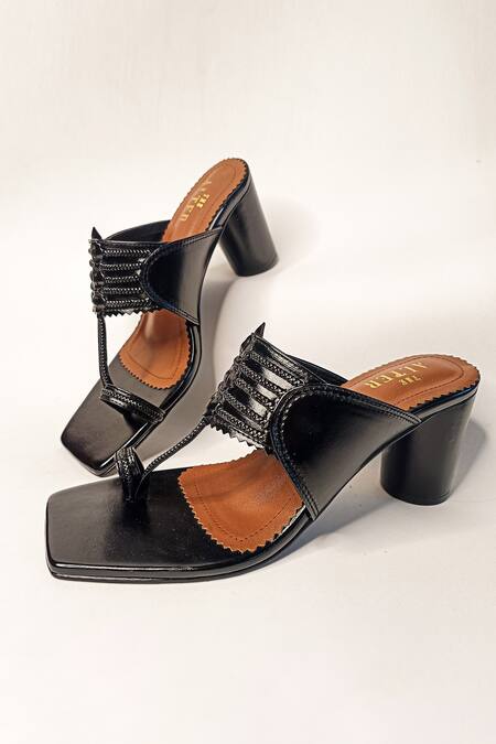 The Alter Black T-shaped Kolhapuri Block Heels Online at Aza Fashions The Alter_Black T-shaped Kolhapuri Block Heels _Online_at_Aza_Fashions