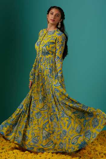 Sutrabysweta Yellow Chiffon Paisley Print Gown 3