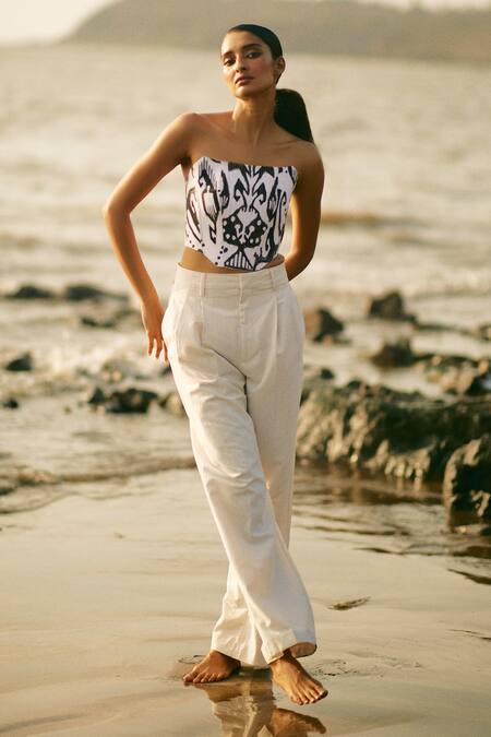 Buy_Ankita Dharman_Black Crepe One Shoulder Theia Printed Corset _Online_at_Aza_Fashions