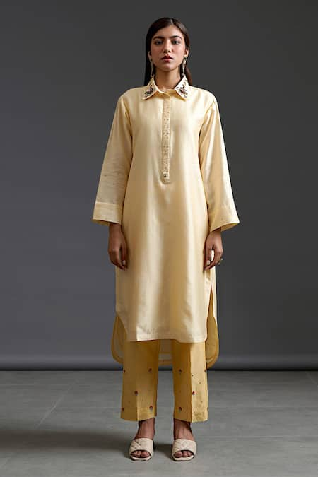 Anantaa by Roohi Silk Chanderi Collared Kurta 