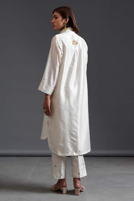 Shop Anantaa By Roohi White Silk Chanderi Cutdana , Resham , Sequins, Stone Kurta at Aza Fashions Shop_Anantaa By Roohi_White Silk Chanderi Cutdana , Resham , Sequins, Stone Kurta _at_Aza_Fashions