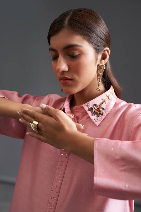 Shop Anantaa By Roohi Pink Silk Chanderi Cutdana , Resham , Sequins, Stone Straight Kurta Online at Aza Fashions Shop_Anantaa By Roohi_Pink Silk Chanderi Cutdana , Resham , Sequins, Stone Straight Kurta _Online_at_Aza_Fashions