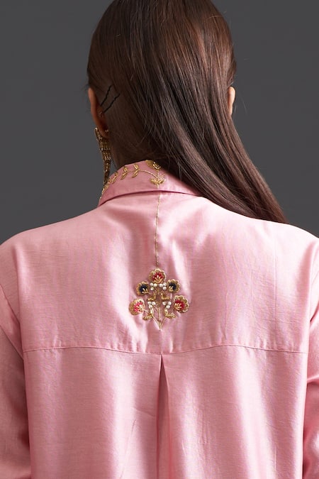 Anantaa By Roohi Pink Silk Chanderi Cutdana , Resham , Sequins, Stone Straight Kurta at Aza Fashions Anantaa By Roohi_Pink Silk Chanderi Cutdana , Resham , Sequins, Stone Straight Kurta _at_Aza_Fashions