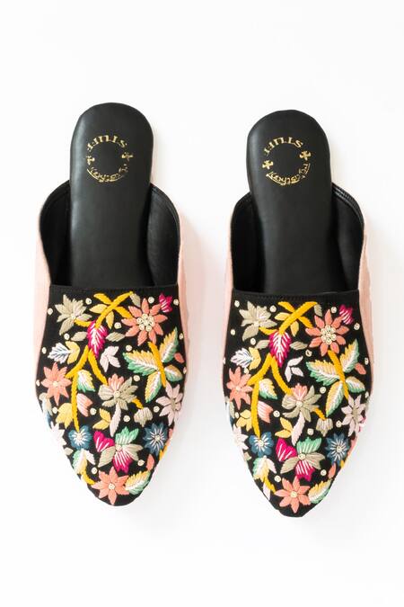 Shiveen Shiveen Black Floral Embroidered Velvet Mules Online at Aza Fashions Shiveen Shiveen_Black Floral Embroidered Velvet Mules _Online_at_Aza_Fashions