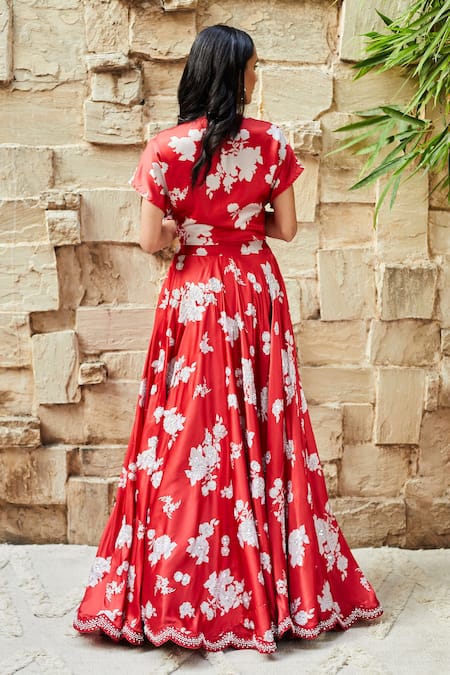 Shop J By Jannat Red Satin, Shantoon Lining Bead Work, Floral, Sequins Print Lehenga And Choli Set at Aza Fashions Shop_J By Jannat_Red Satin, Shantoon Lining Bead Work, Floral, Sequins Print Lehenga And Choli Set_at_Aza_Fashions