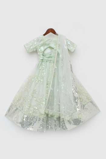 Shop FAYON KIDS Green Net Sequins Embroidered Lehenga Set Online at Aza Fashions Shop_FAYON KIDS_Green Net Sequins Embroidered Lehenga Set _Online_at_Aza_Fashions