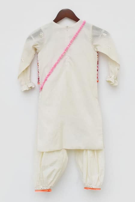 Shop Fayon Kids White Cotton Embroidery Kurta Set at Aza Fashions Shop_Fayon Kids_White Cotton Embroidery Kurta Set _at_Aza_Fashions