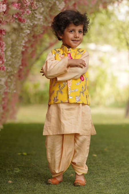 FAYON KIDS Yellow Cotton Silk Embroidered Gota Bundi And Kurta Set 