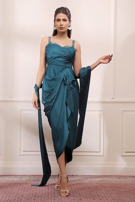 Isha Gupta Tayal Green Pure Satin Embroidered Cutdana Sweetheart Neck Draped Dress With Stole 