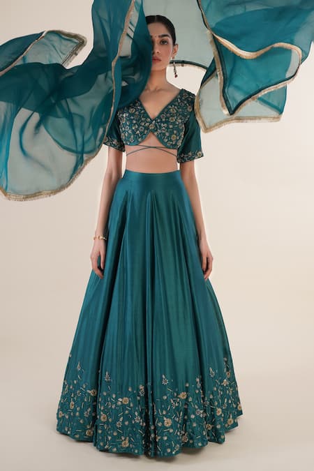 Buy_Rashi Jain_Green Organza, Chanderi Floral Motifs V Neck Embroidered Lehenga Set _Online_at_Aza_Fashions