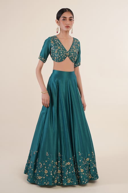 Shop_Rashi Jain_Green Organza, Chanderi Floral Motifs V Neck Embroidered Lehenga Set _Online_at_Aza_Fashions
