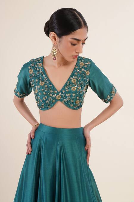 Rashi Jain_Green Organza, Chanderi Floral Motifs V Neck Embroidered Lehenga Set _at_Aza_Fashions
