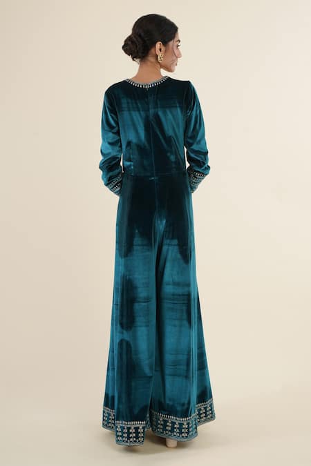 Shop Rashi Jain Green Organza, Velvet Floral Motifs V Neck Embroidered Jumpsuit at Aza Fashions Shop_Rashi Jain_Green Organza, Velvet Floral Motifs V Neck Embroidered Jumpsuit _at_Aza_Fashions