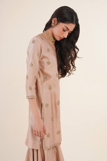 Shop_Rashi Jain_Beige Organza, Chanderi Floral Motifs Leaf Neck Kurta Sharara Set _Online_at_Aza_Fashions