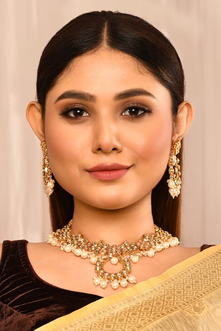 Minaki_Gold Plated Pearls, Diamonds Floral Kundan Choker Set _Online_at_Aza_Fashions
