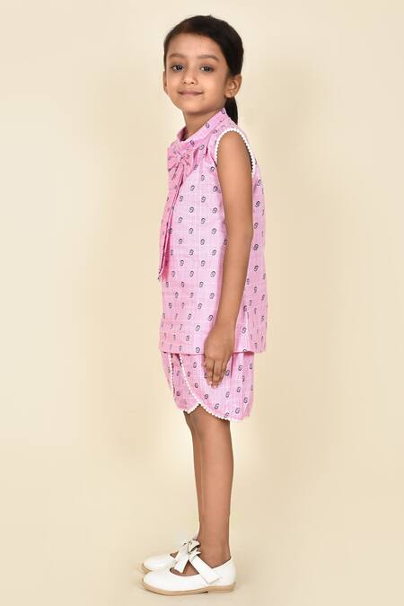 Buy_Pankhuri By Priyanka_Pink Cotton Bows Printed Top And Shorts Set _Online_at_Aza_Fashions