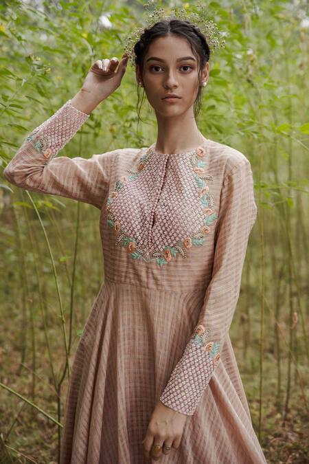 Incheetape Pink Organza, Silk Linen, Modal Floral Motifs Embroidered Anarkali And Pyjama Set Online at Aza Fashions Incheetape_Pink Organza, Silk Linen, Modal Floral Motifs Embroidered Anarkali And Pyjama Set _Online_at_Aza_Fashions