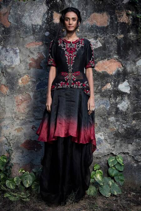 Incheetape_Black Organza, Silk Linen Floral Motifs Round Embroidered Peplum And Lehenga Set _Online_at_Aza_Fashions