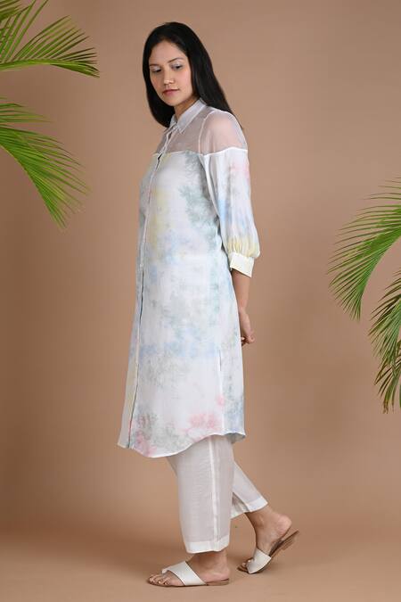 Buy_Chambray & Co._White , Organza Shibori Dyeing Band Collar Skye Dye Kurta And Pant Set_Online_at_Aza_Fashions