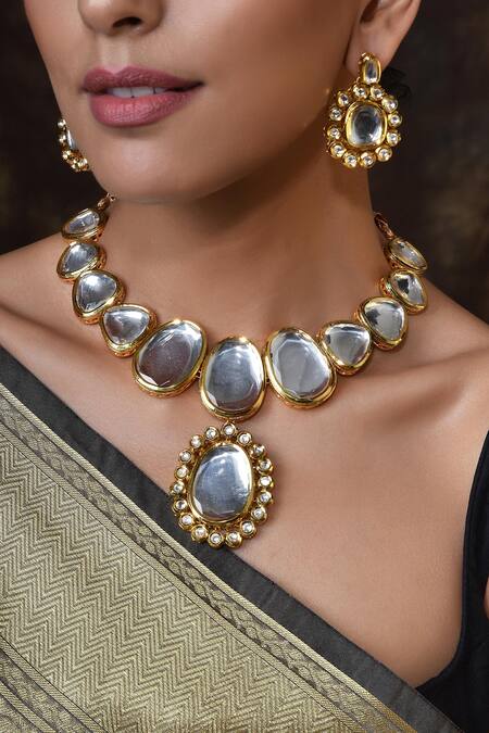 Shop Swabhimann Gold Plated Diamonds, Stones Floral Pendant Drop Necklace Set Online at Aza Fashions Shop_Swabhimann_Gold Plated Diamonds, Stones Floral Pendant Drop Necklace Set _Online_at_Aza_Fashions