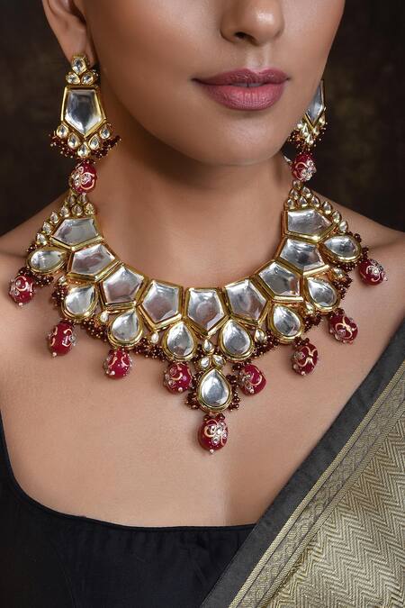 Shop Swabhimann Gold Plated Diamonds, Stones Geometric Kundan Studded Choker Set Online at Aza Fashions Shop_Swabhimann_Gold Plated Diamonds, Stones Geometric Kundan Studded Choker Set _Online_at_Aza_Fashions