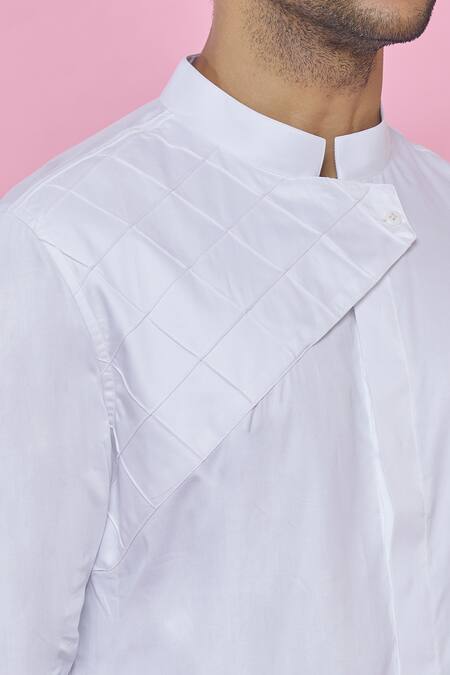 Aces By Arjun Agarwal_White Cotton Plain Pintuck Shirt_at_Aza_Fashions